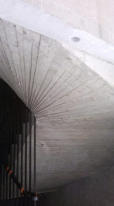 maconnerie-béton-maison-details-escalier